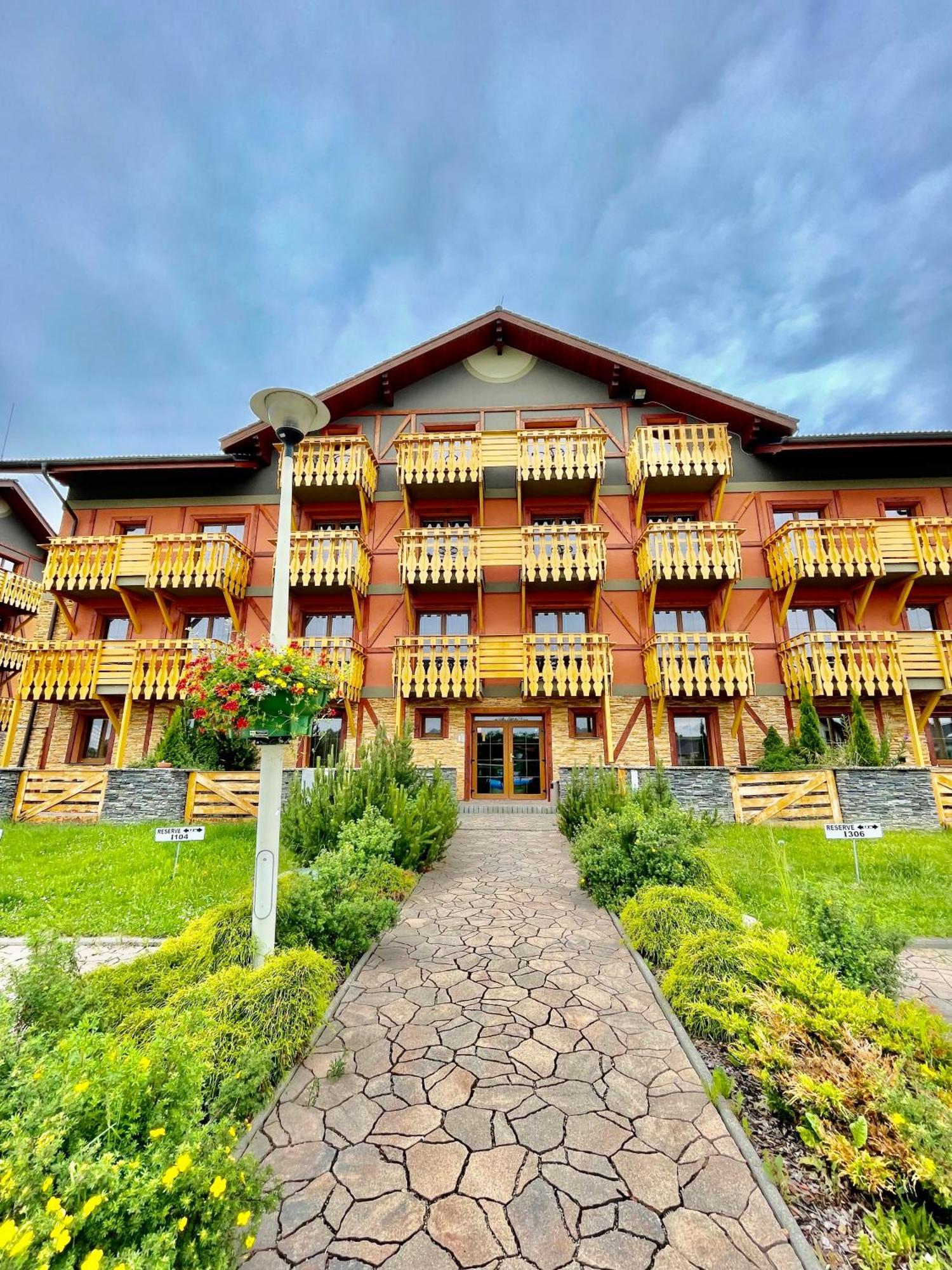 Apartment Jenny- Stunning View Of High Tatras Vel'ka Lomnica Ngoại thất bức ảnh